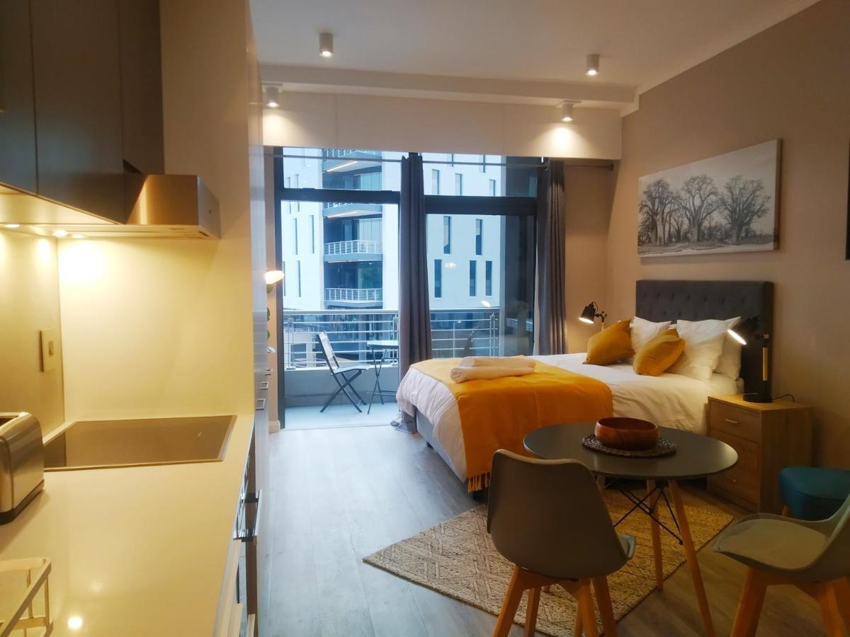 Menlyn Apartment - Studio 프레토리아 외부 사진